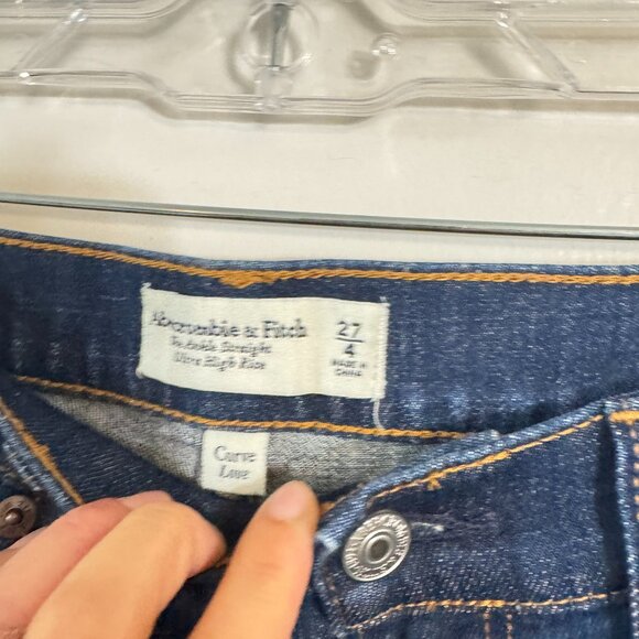 ☀️ ABERCROMBIE & FITCH Ankle Straight Ultra High Rise Jeans Dark Wash Denim - Picture 3 of 9